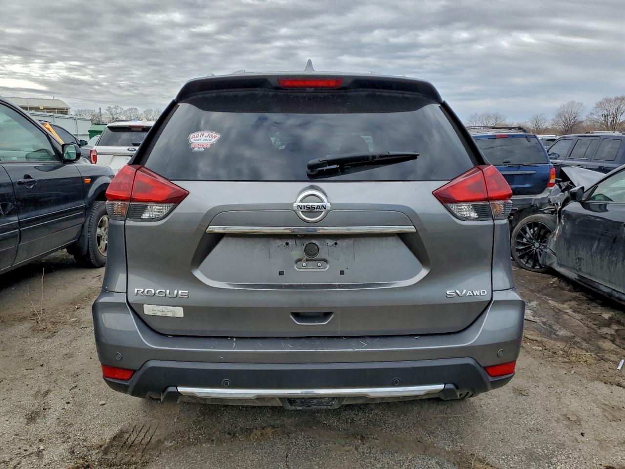 2019 NISSAN ROGUE S photo 6