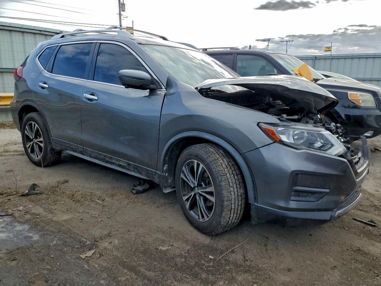 2019 NISSAN ROGUE S photo 4