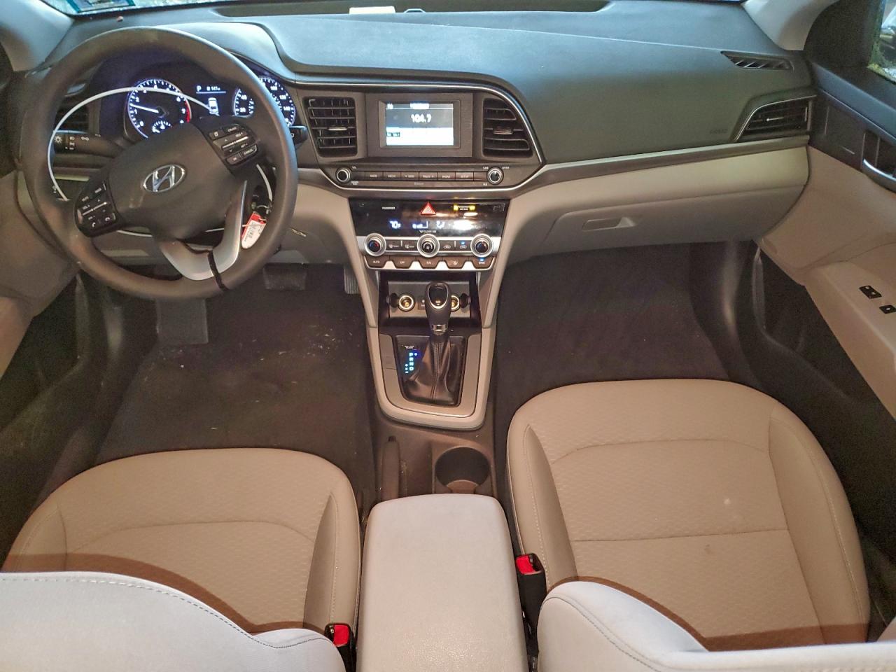 2020 HYUNDAI ELANTRA SE photo 8