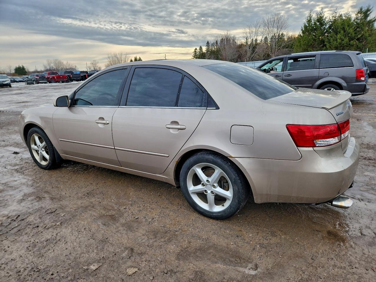 2006 HYUNDAI SONATA GL photo 2