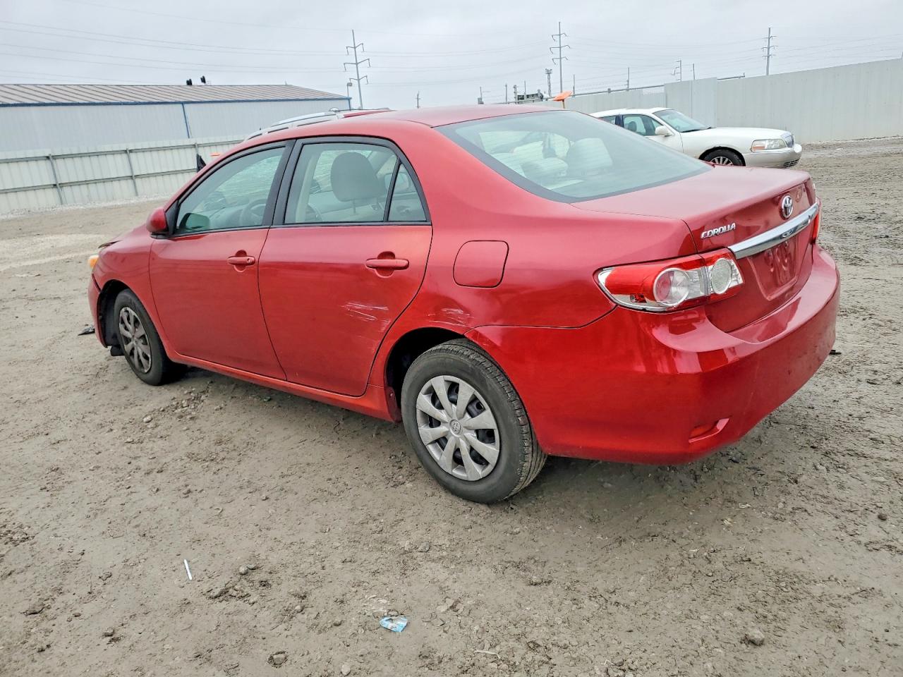 2011 TOYOTA COROLLA LE photo 3