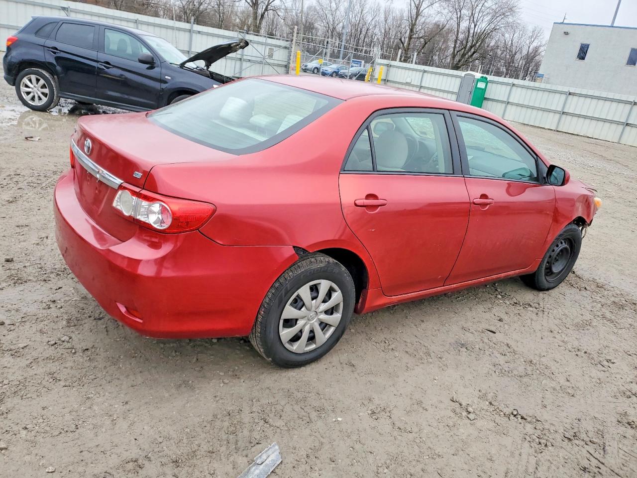 2011 TOYOTA COROLLA LE photo 5