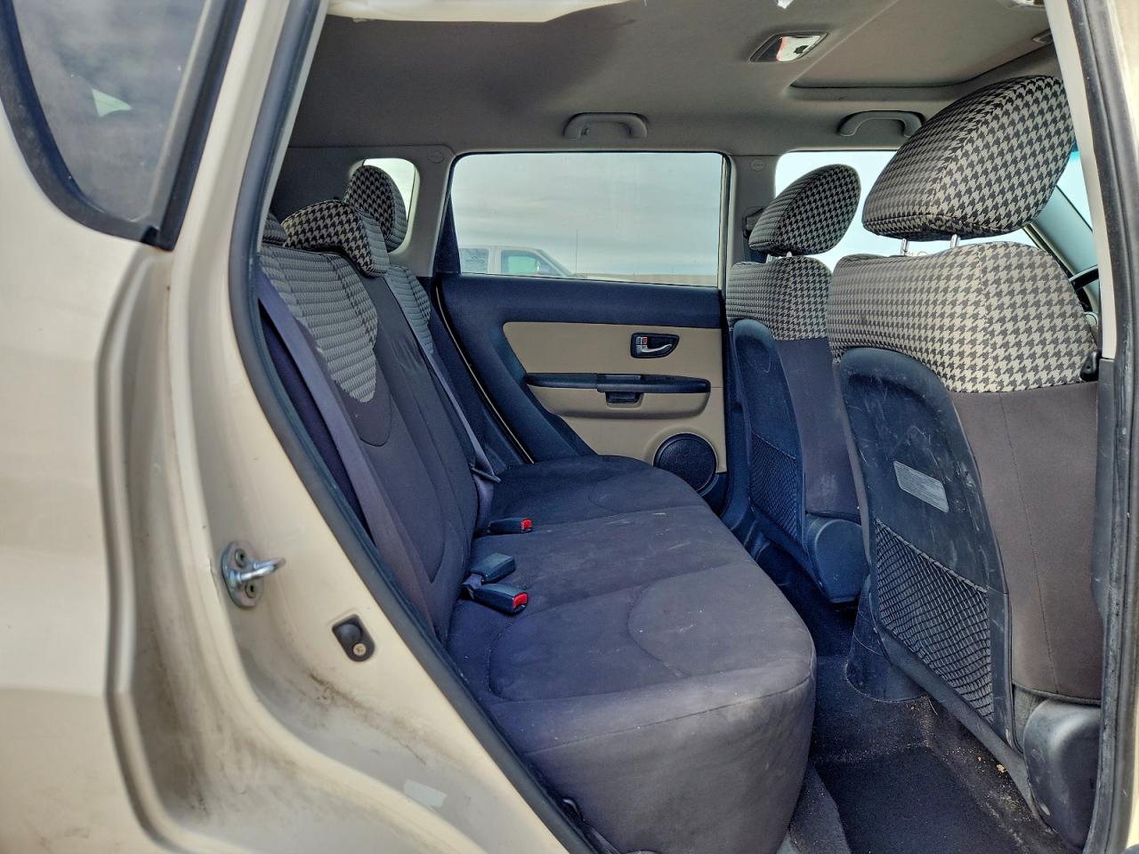 2013 KIA SOUL + photo 31