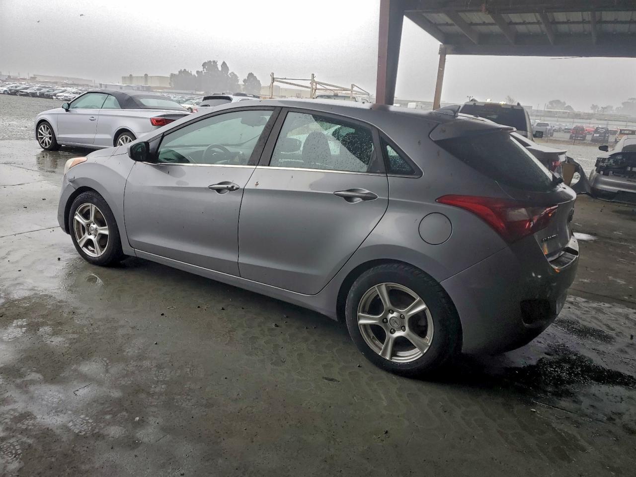 2013 HYUNDAI ELANTRA GT photo 2