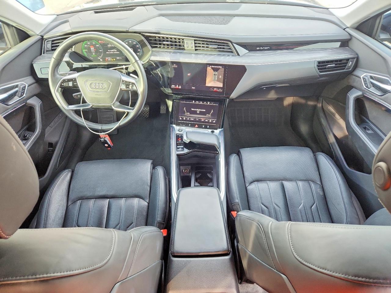 2021 AUDI E-TRON PRESTIGE photo 8
