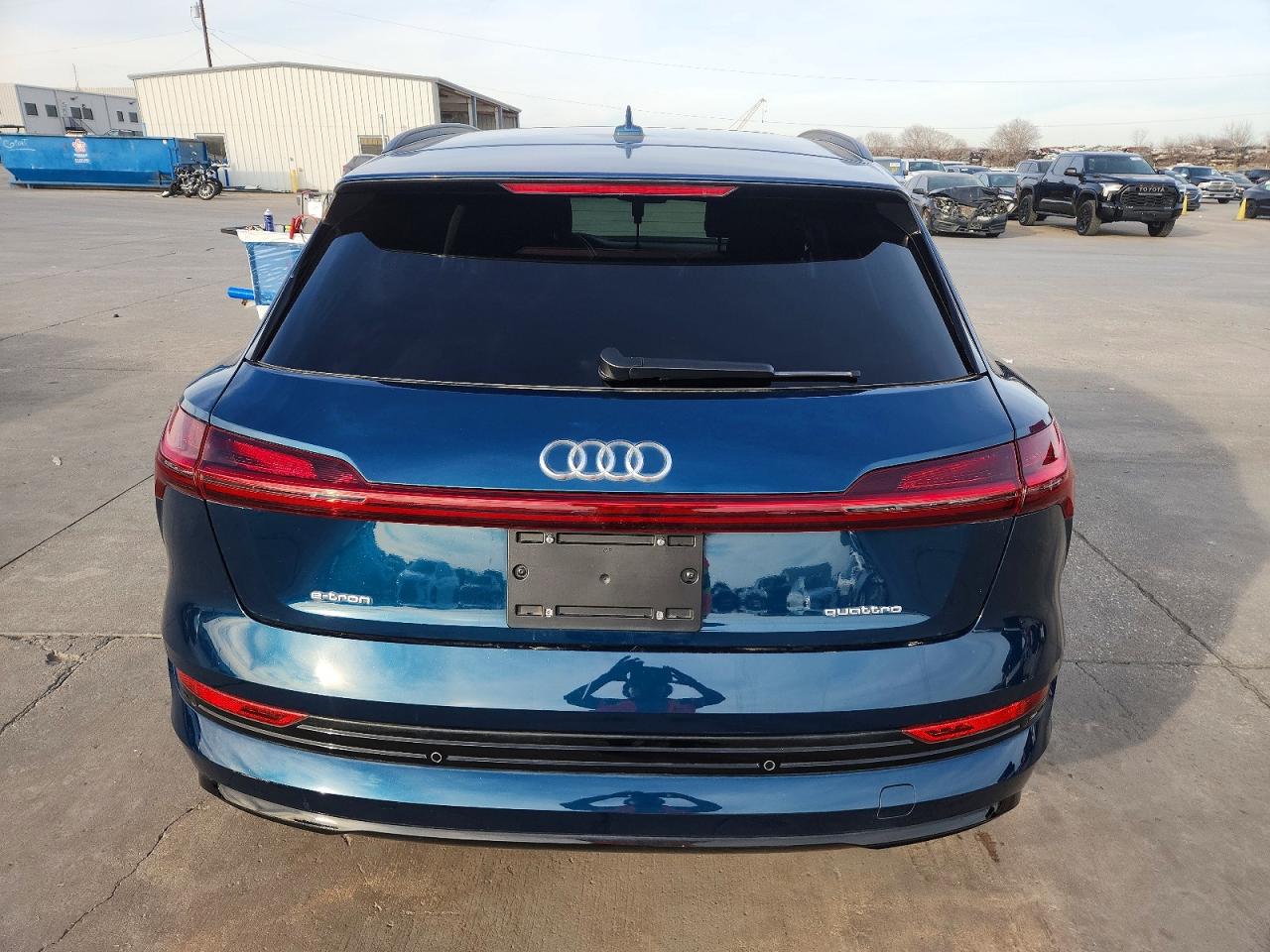 2021 AUDI E-TRON PRESTIGE photo 6