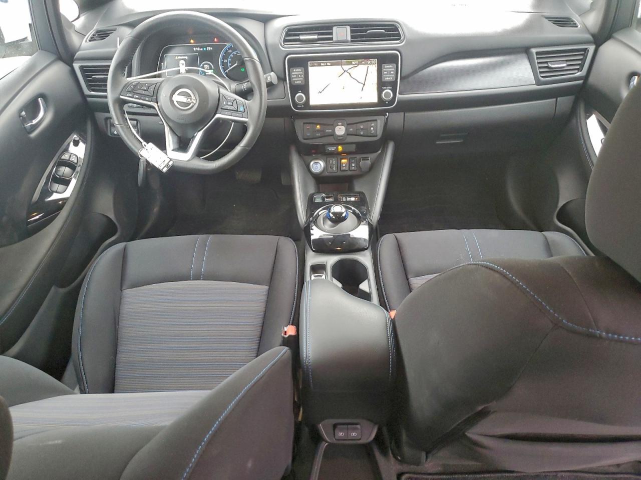 2025 NISSAN LEAF SV PLUS photo 15
