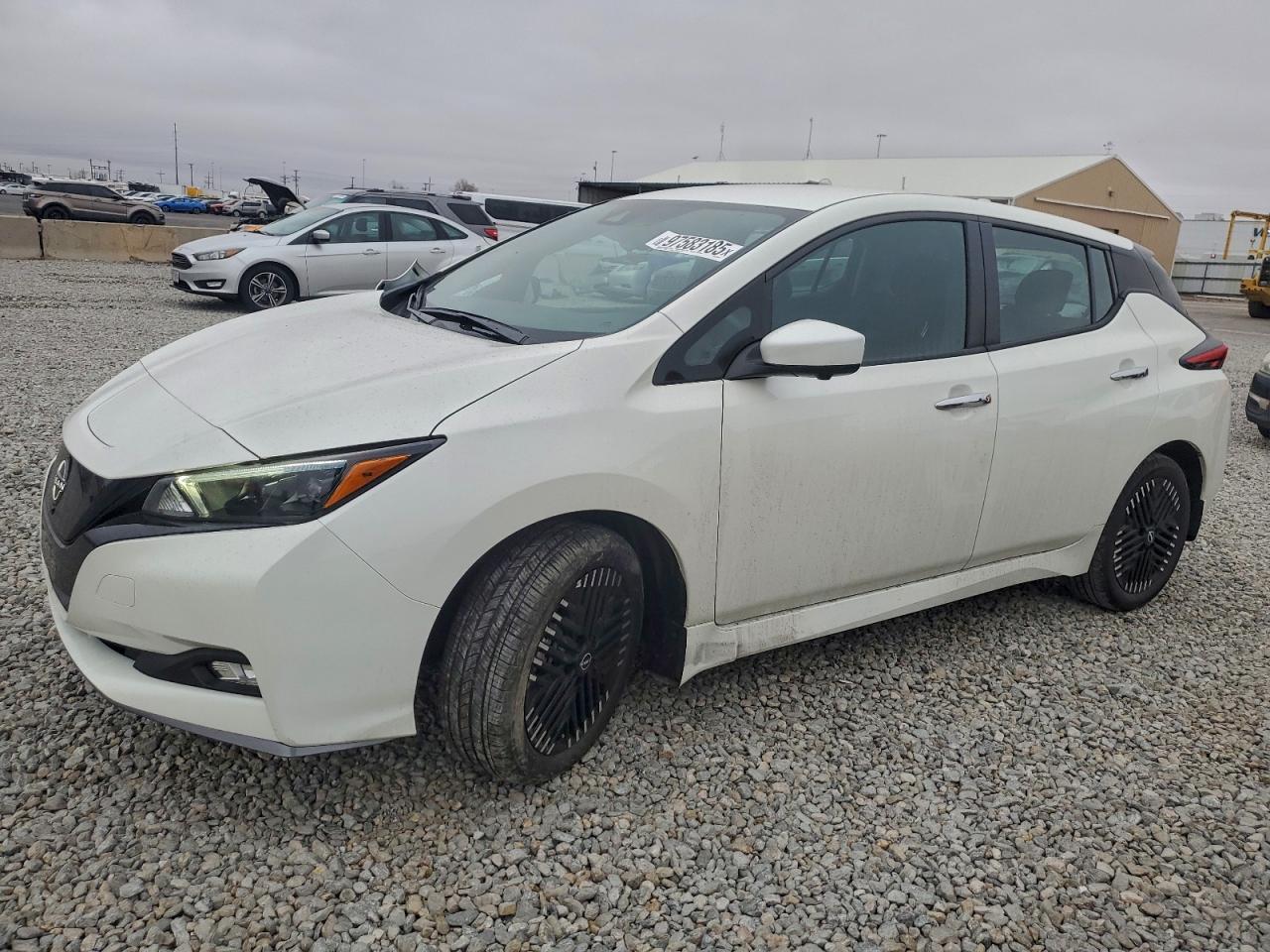 2025 NISSAN LEAF