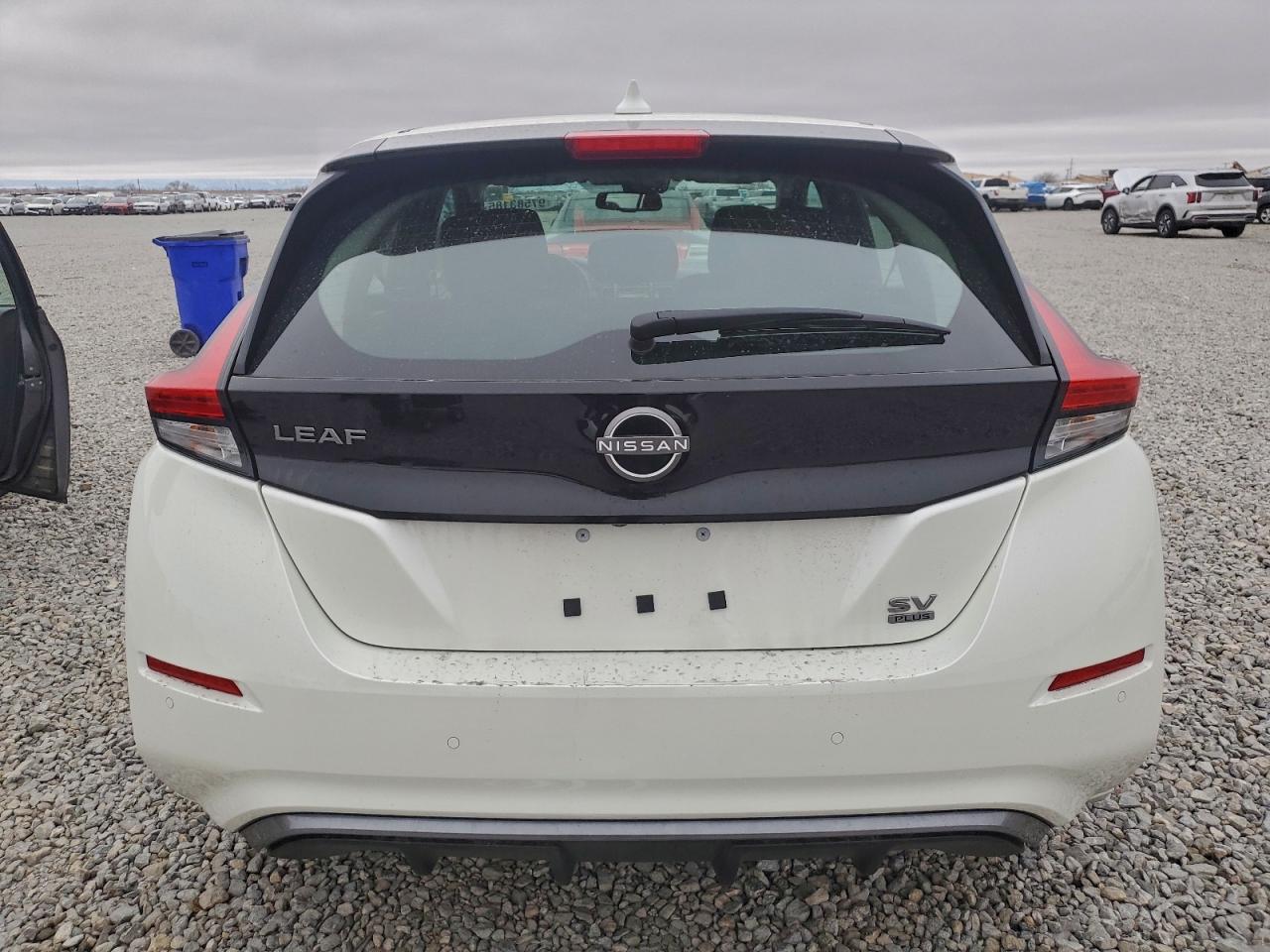 2025 NISSAN LEAF SV PLUS photo 11