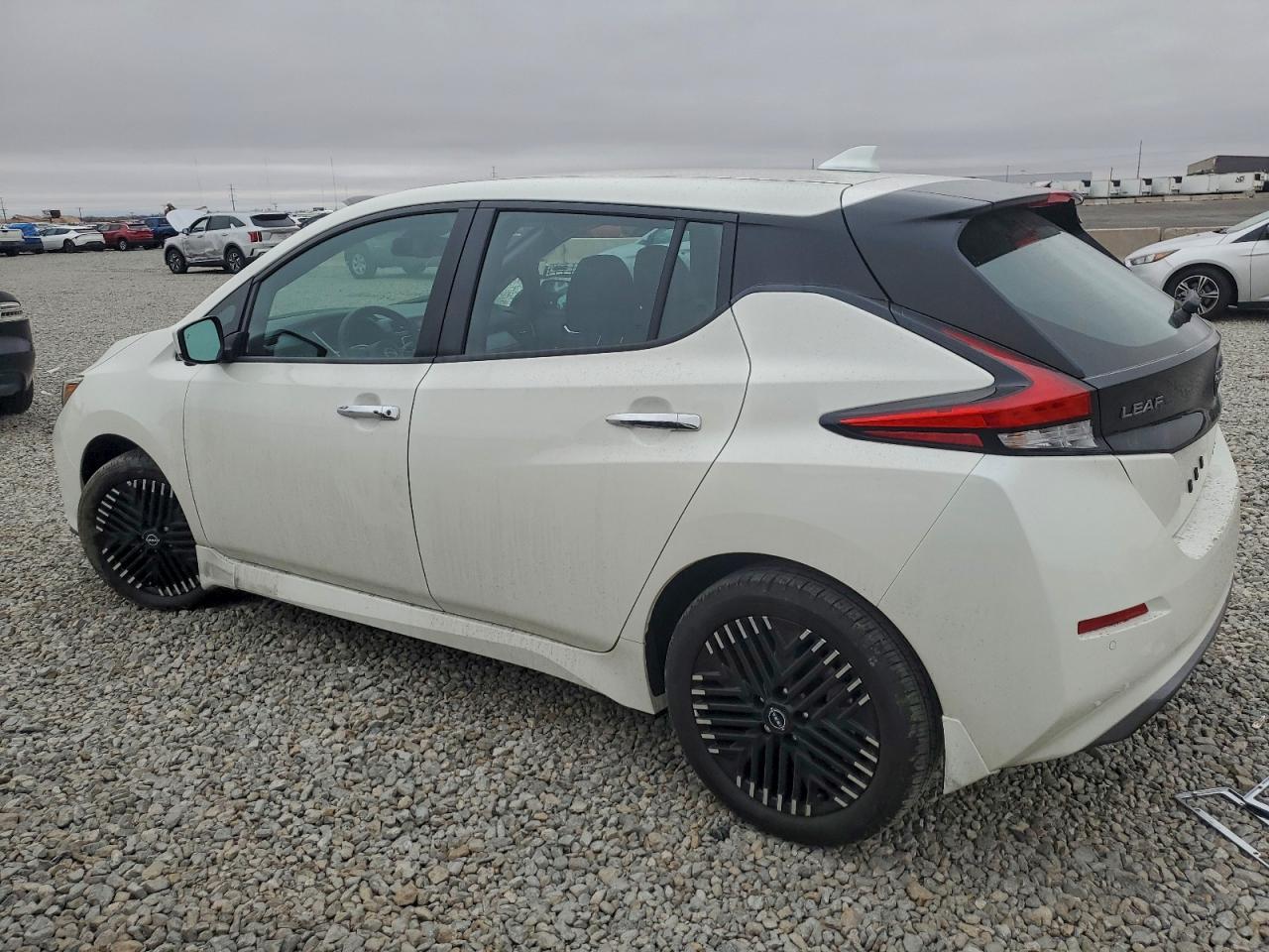 2025 NISSAN LEAF SV PLUS photo 3