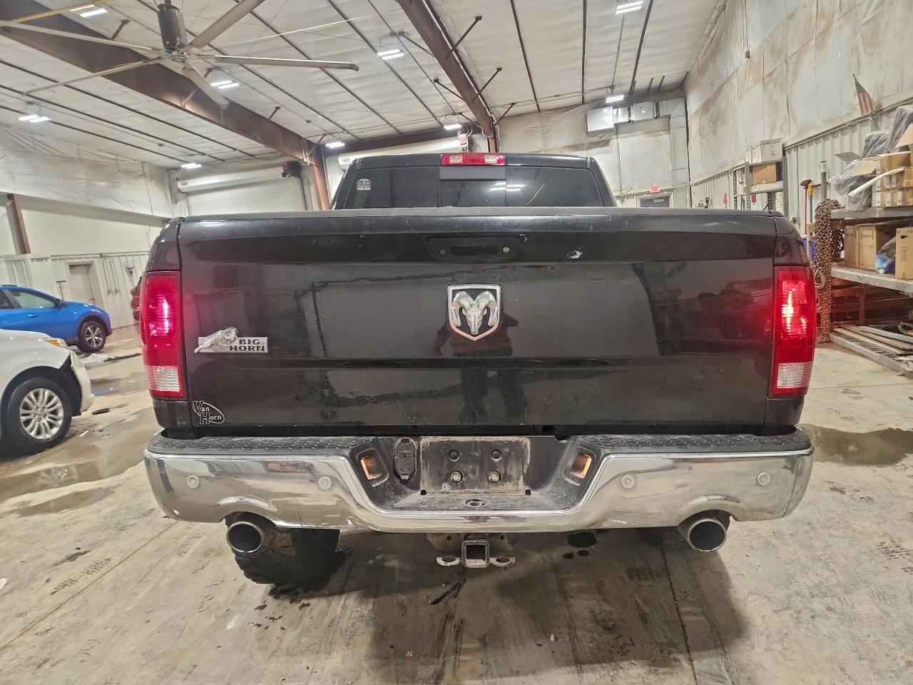 2017 RAM 1500 SLT photo 6