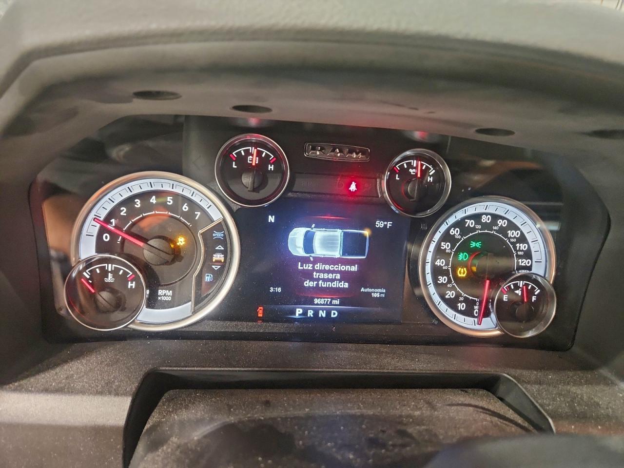 2017 RAM 1500 SLT photo 9