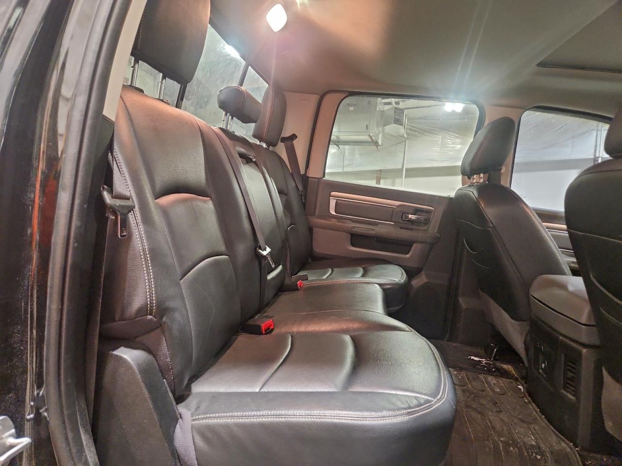2017 RAM 1500 SLT photo 10
