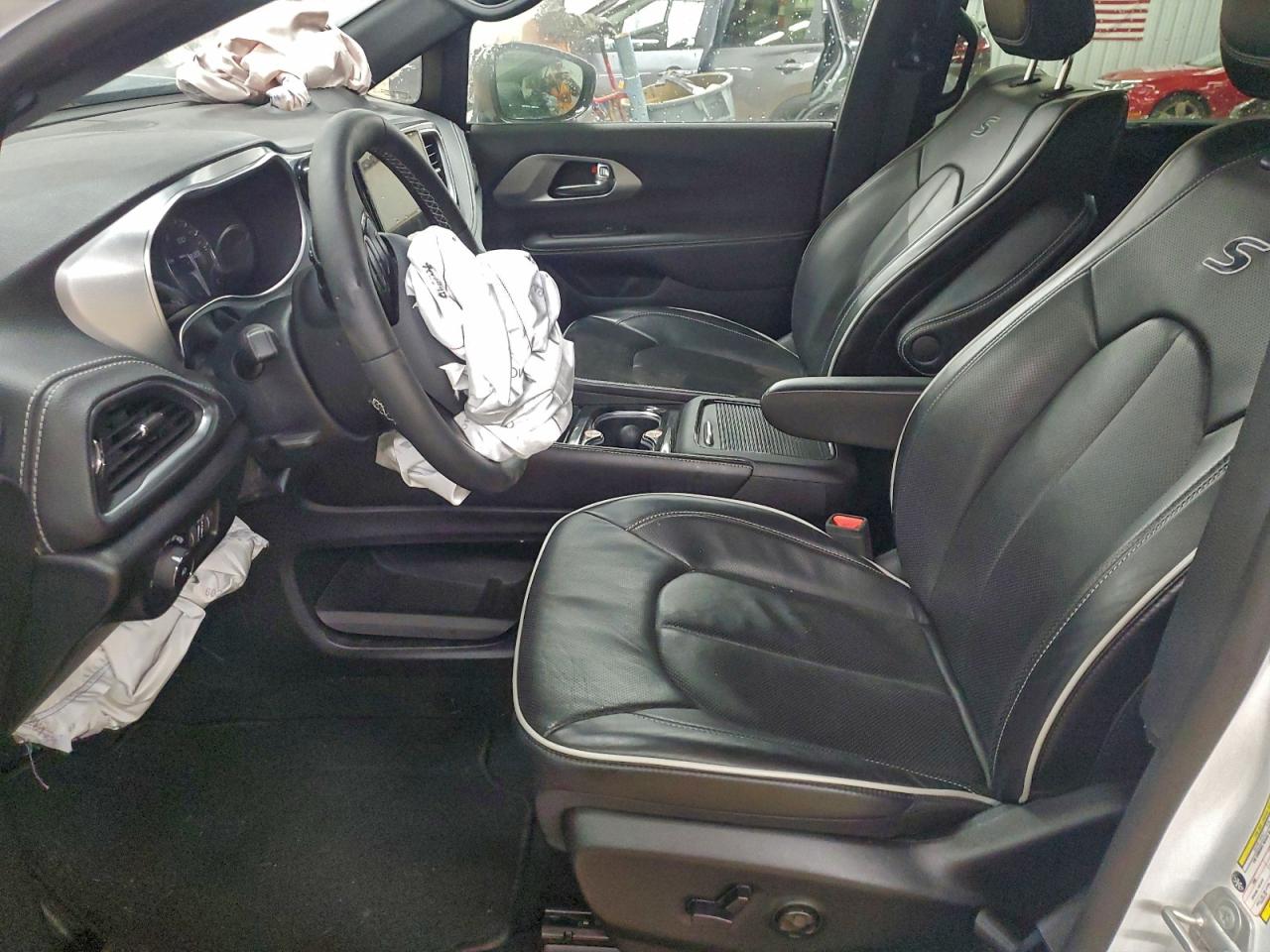 2025 CHRYSLER PACIFICA LIMITED photo 7