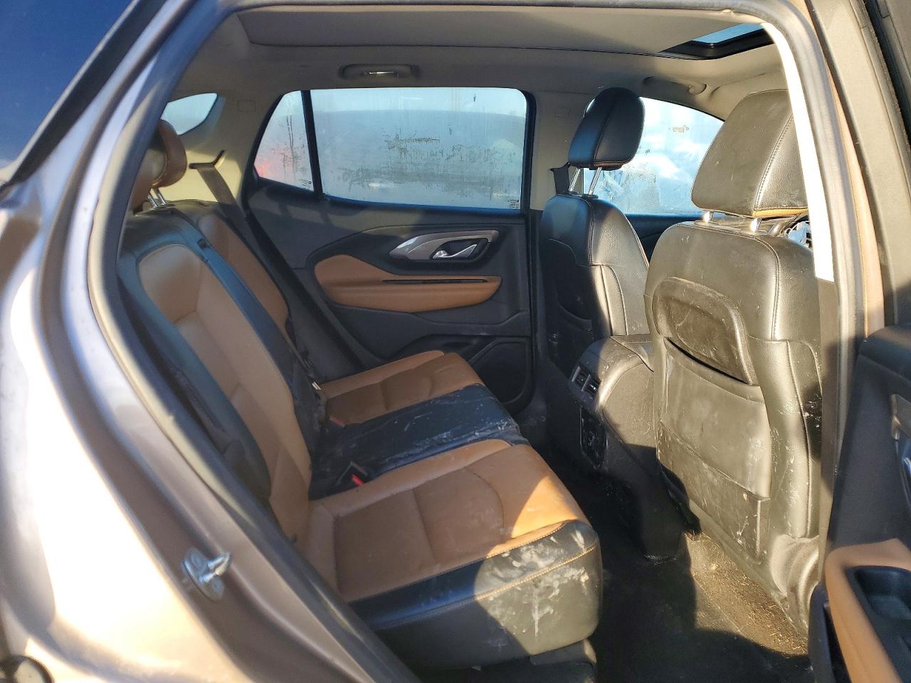 2018 GMC TERRAIN SLT photo 11