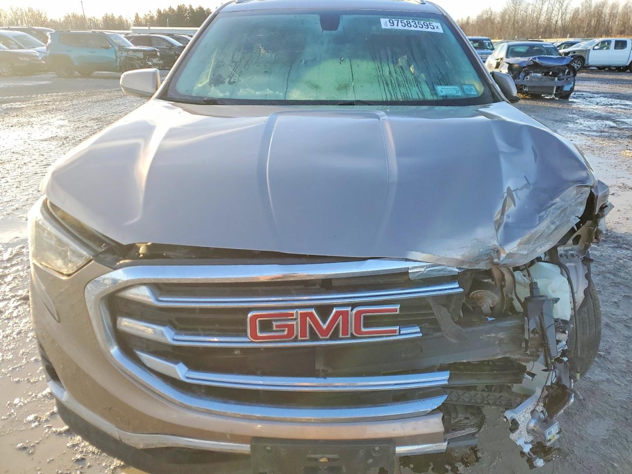 2018 GMC TERRAIN SLT photo 12