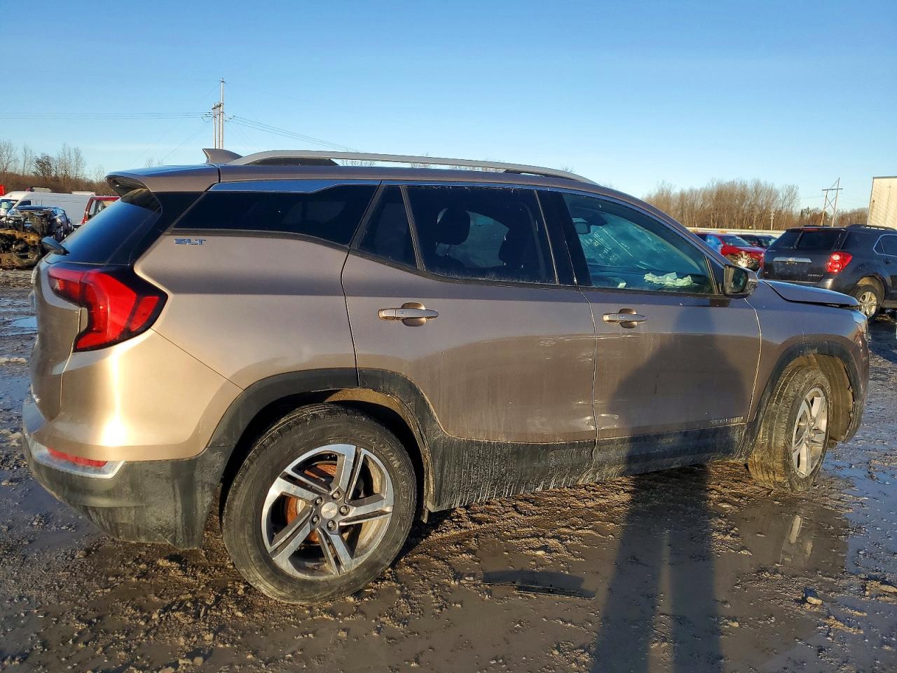 2018 GMC TERRAIN SLT photo 3