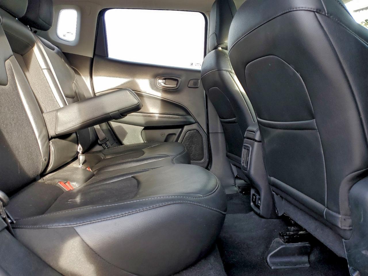 2019 JEEP COMPASS LATITUDE photo 11