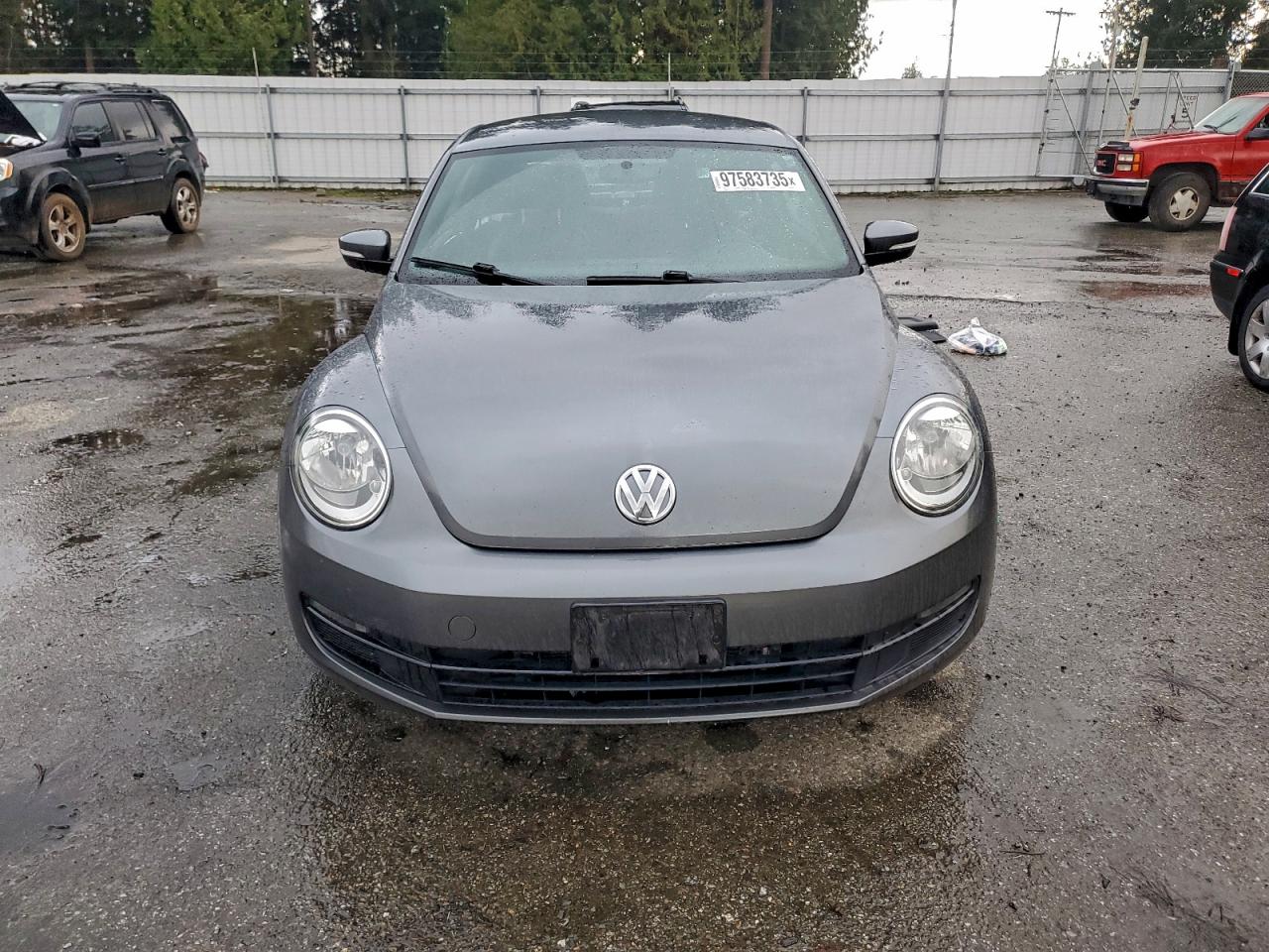 2013 VOLKSWAGEN BEETLE photo 5