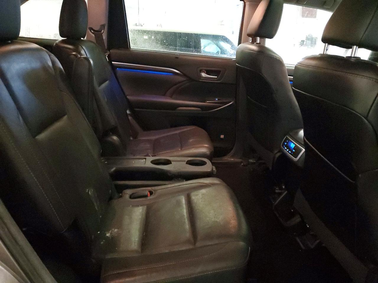2016 TOYOTA HIGHLANDER LIMITED photo 11