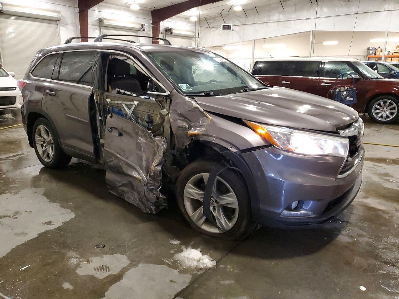 2016 TOYOTA HIGHLANDER LIMITED photo 4
