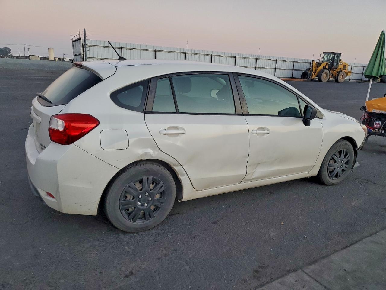 2016 SUBARU IMPREZA photo 3