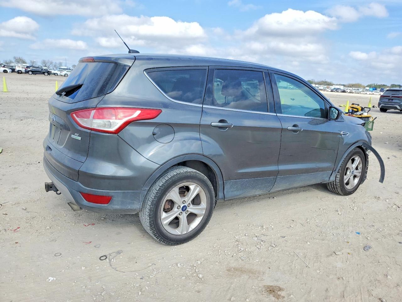 2015 FORD ESCAPE SE photo 3