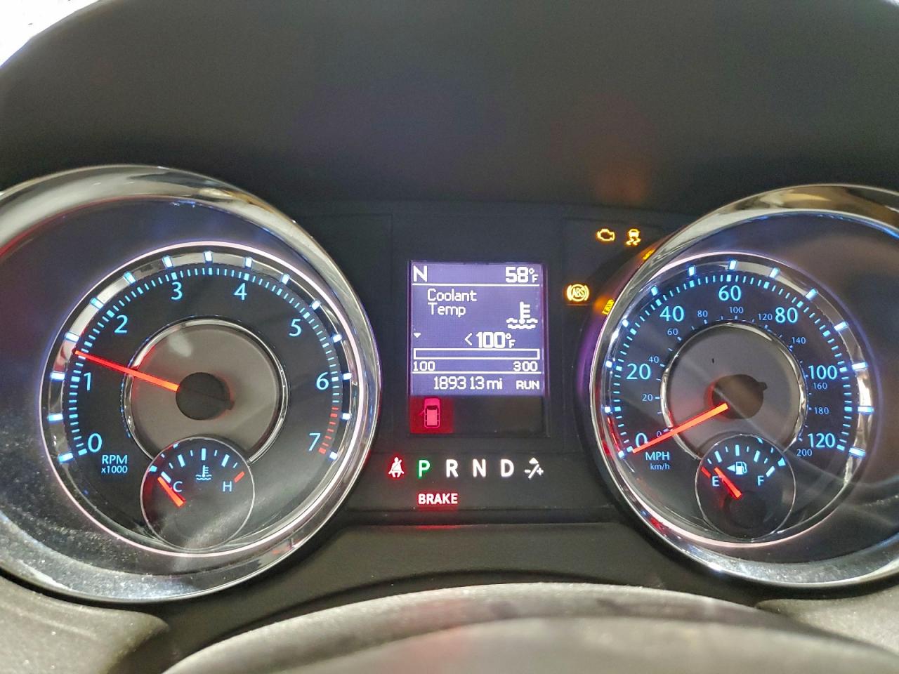 2013 CHRYSLER TOWN & COUNTRY TOURING L photo 9