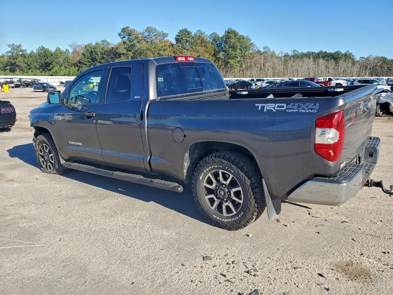 2018 TOYOTA TUNDRA DOUBLE CAB SR photo 2