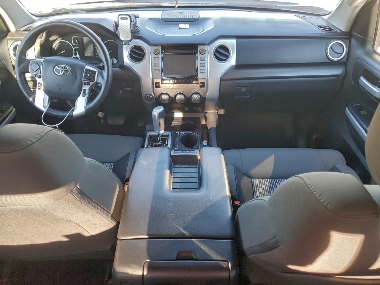 2018 TOYOTA TUNDRA DOUBLE CAB SR photo 8