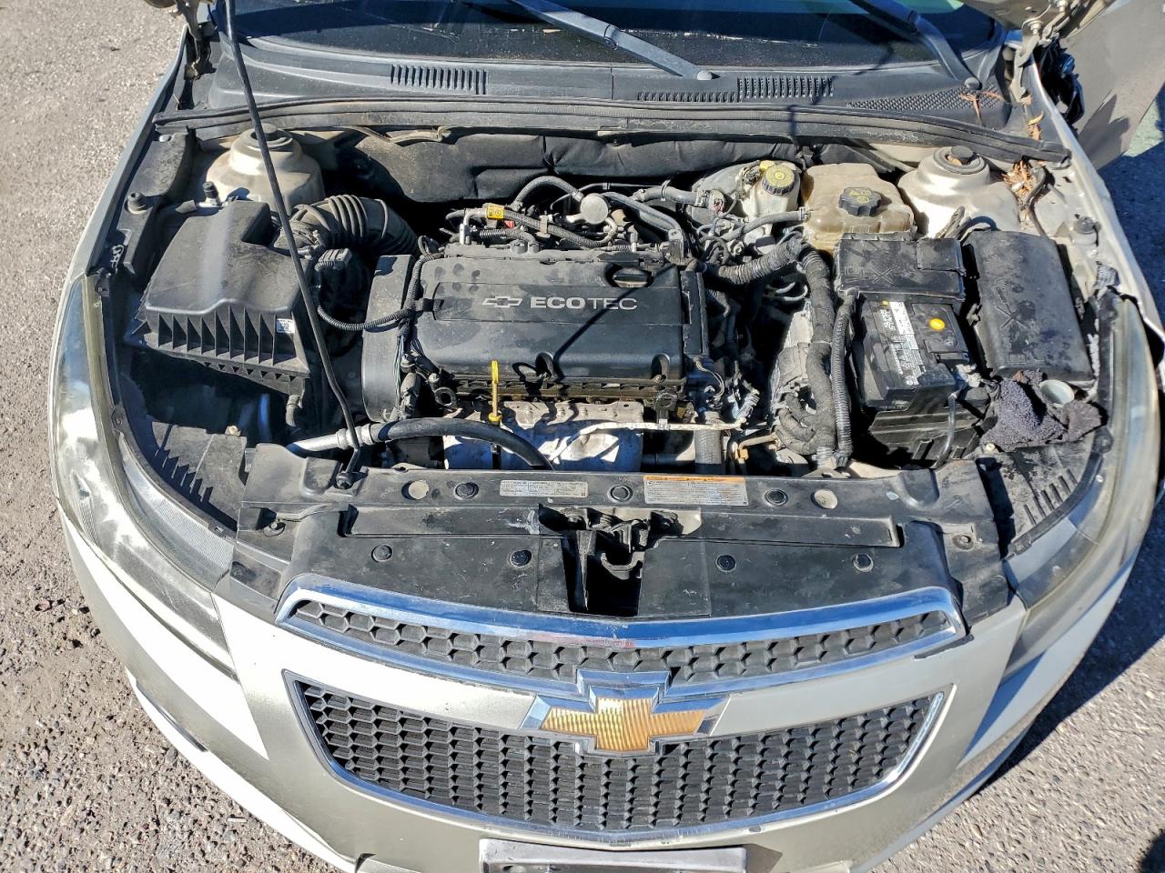 2013 CHEVROLET CRUZE LS photo 11