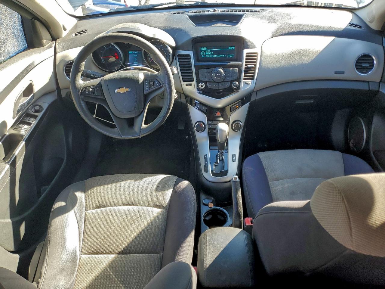 2013 CHEVROLET CRUZE LS photo 8