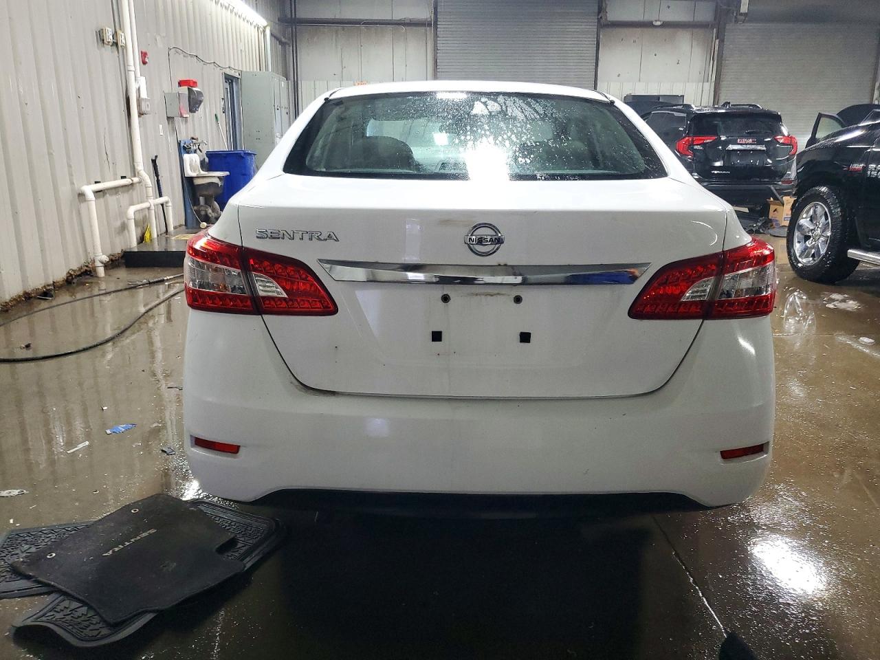 2015 NISSAN SENTRA S photo 6