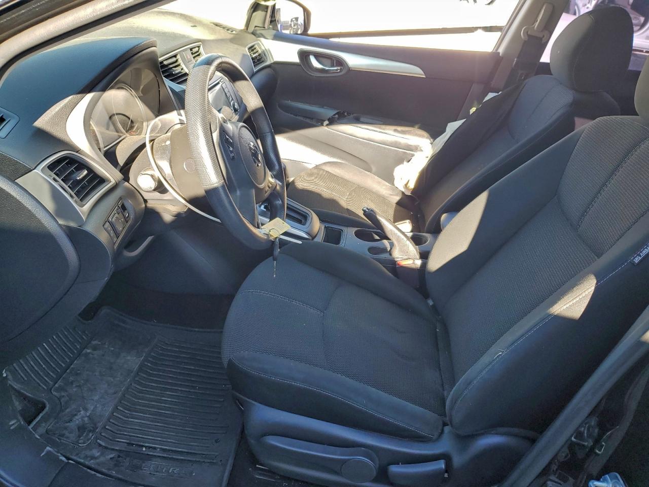 2018 NISSAN SENTRA S photo 7
