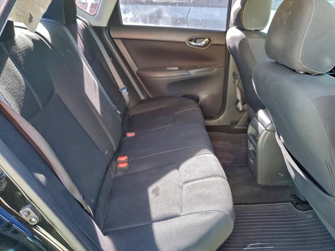 2018 NISSAN SENTRA S photo 10