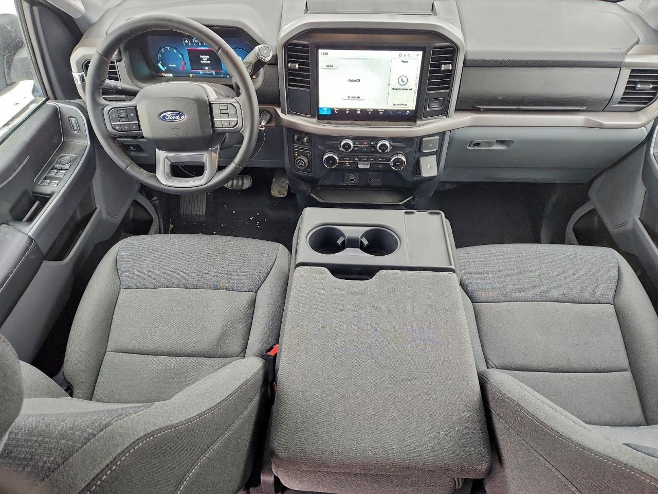 2025 FORD F150 XLT photo 8