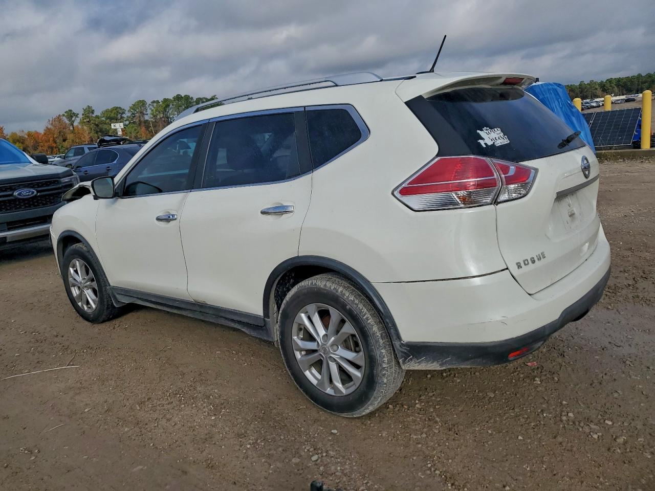 2016 NISSAN ROGUE S photo 2