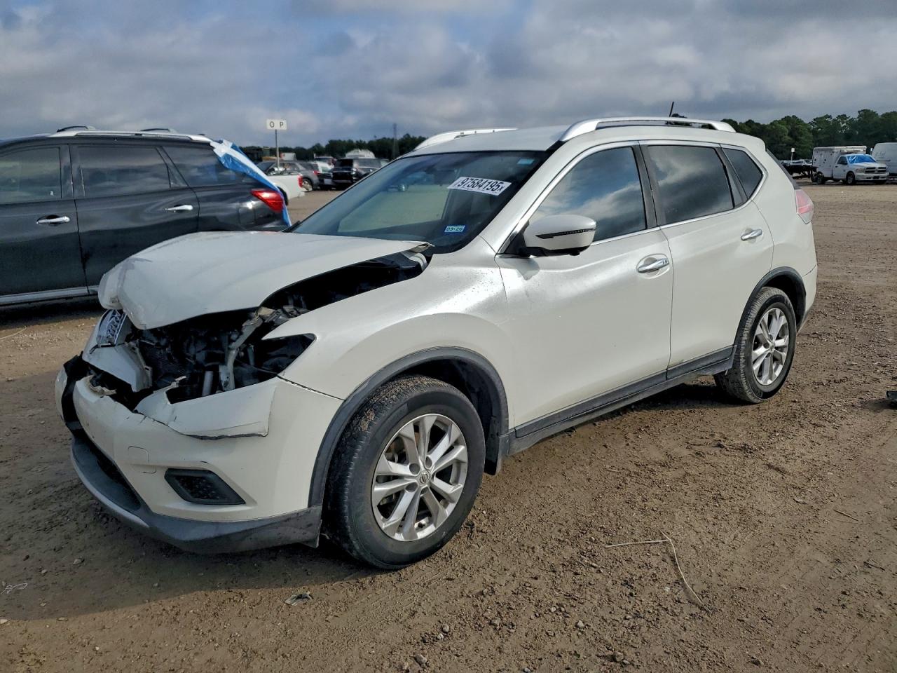 2016 NISSAN ROGUE