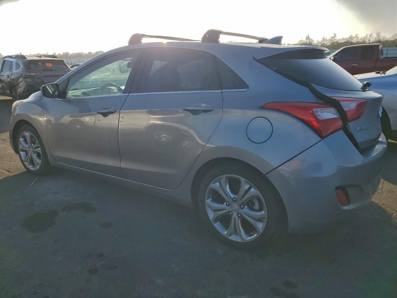 2013 HYUNDAI ELANTRA GT photo 2