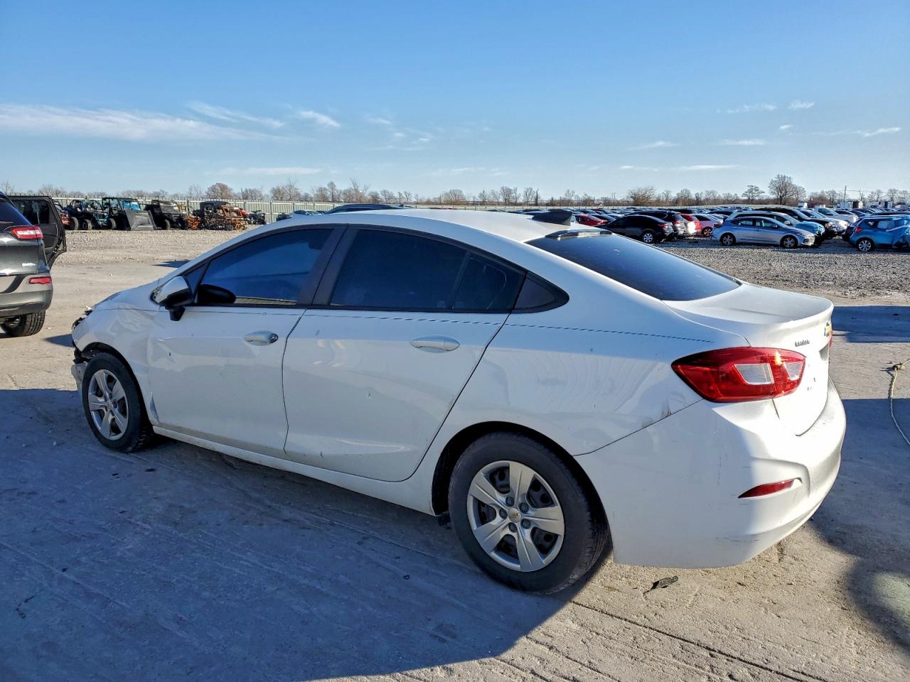2016 CHEVROLET CRUZE LS photo 2