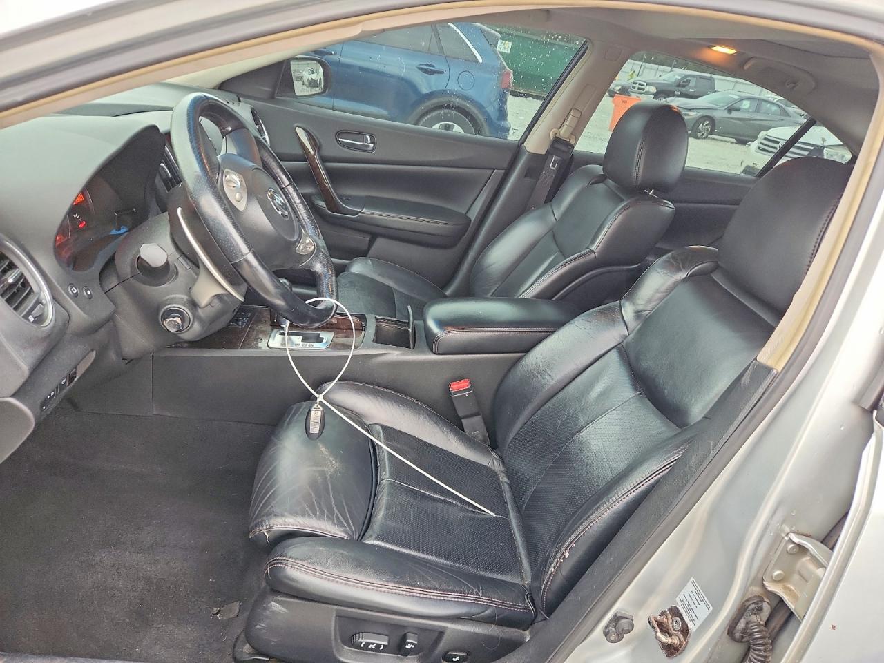2009 NISSAN MAXIMA S photo 19
