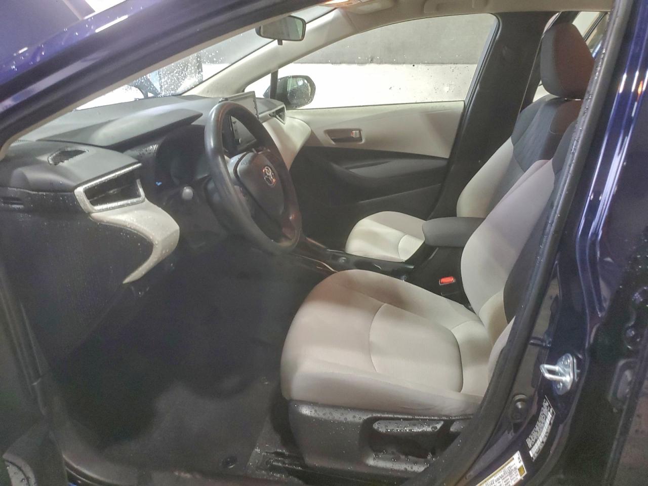 2022 TOYOTA COROLLA LE photo 19