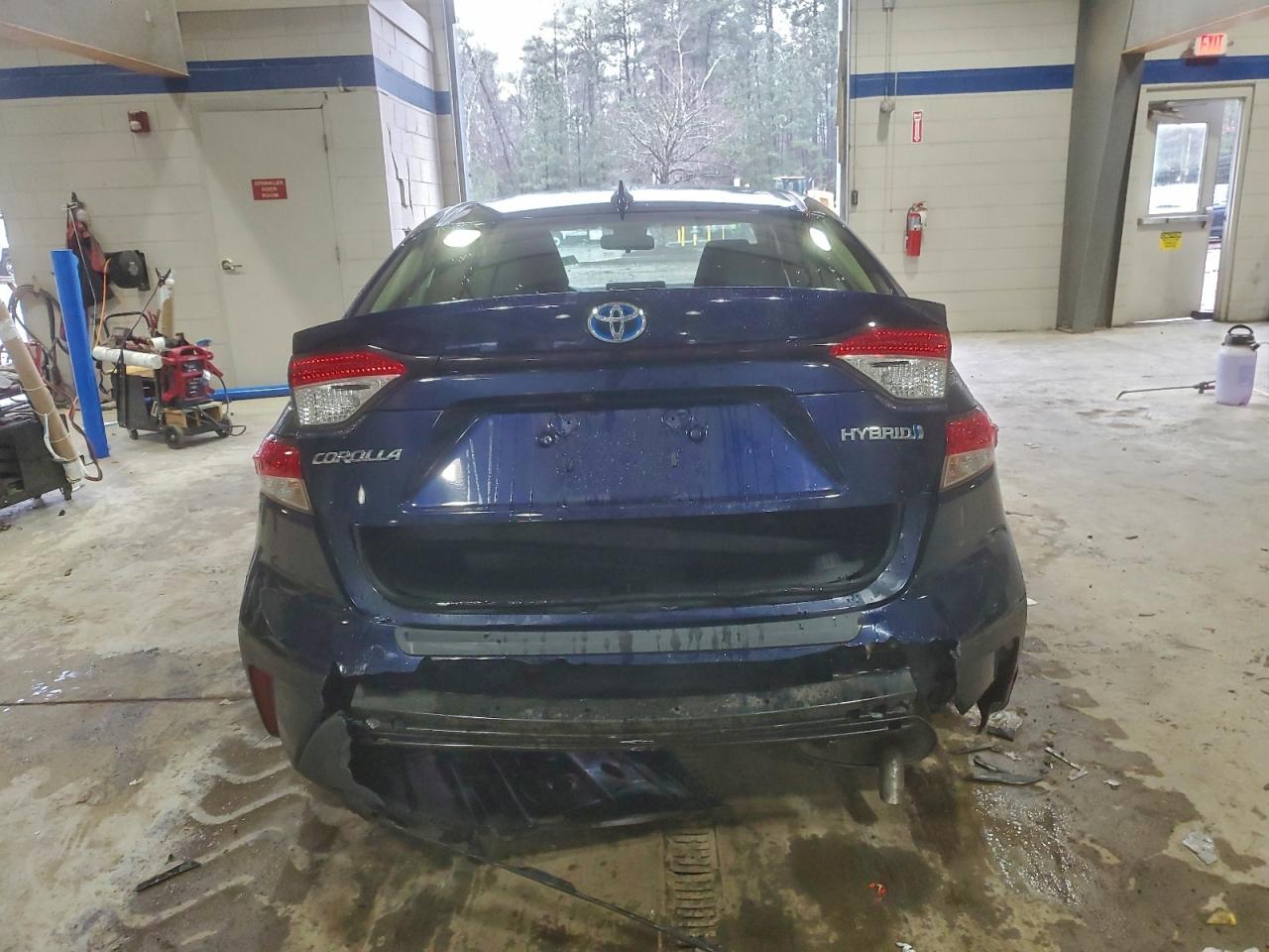 2022 TOYOTA COROLLA LE photo 16