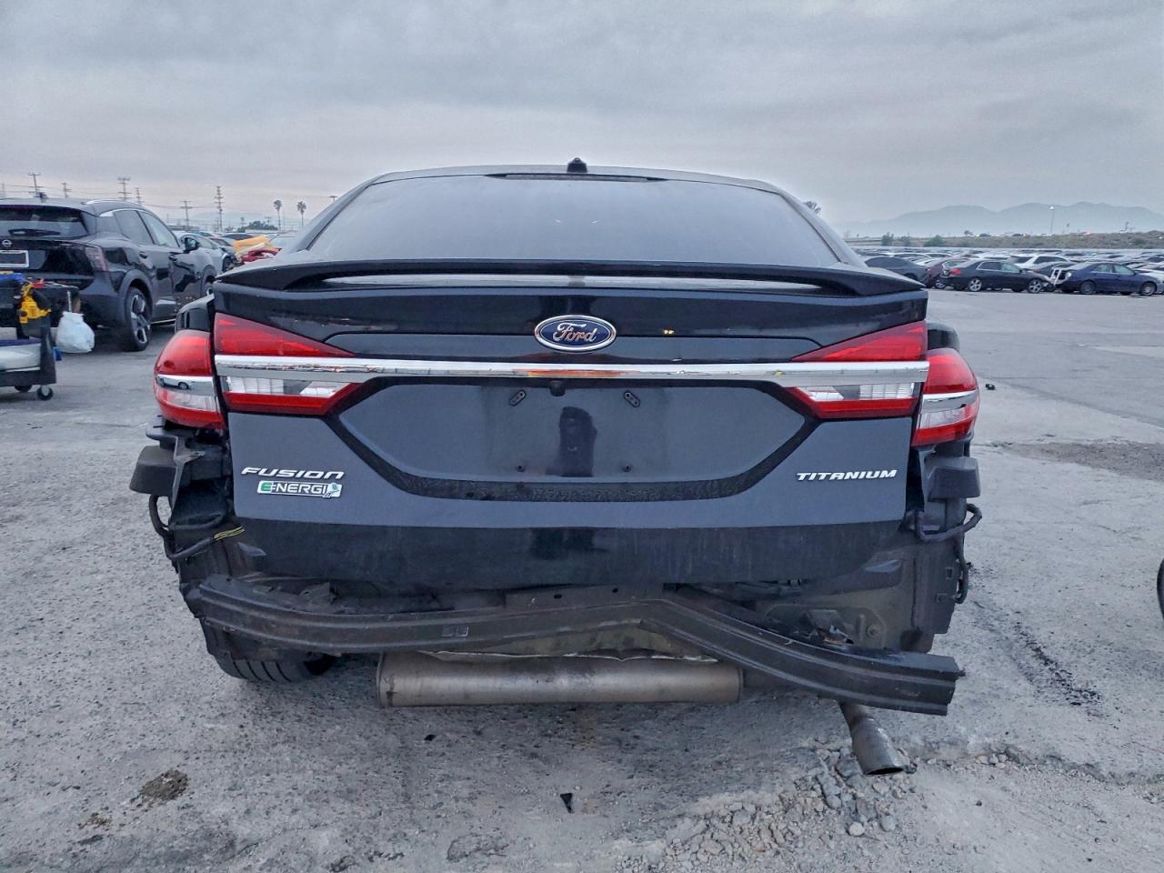 2017 FORD FUSION TITANIUM PHEV photo 6