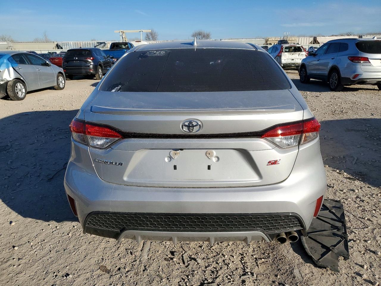 2022 TOYOTA COROLLA SE photo 16