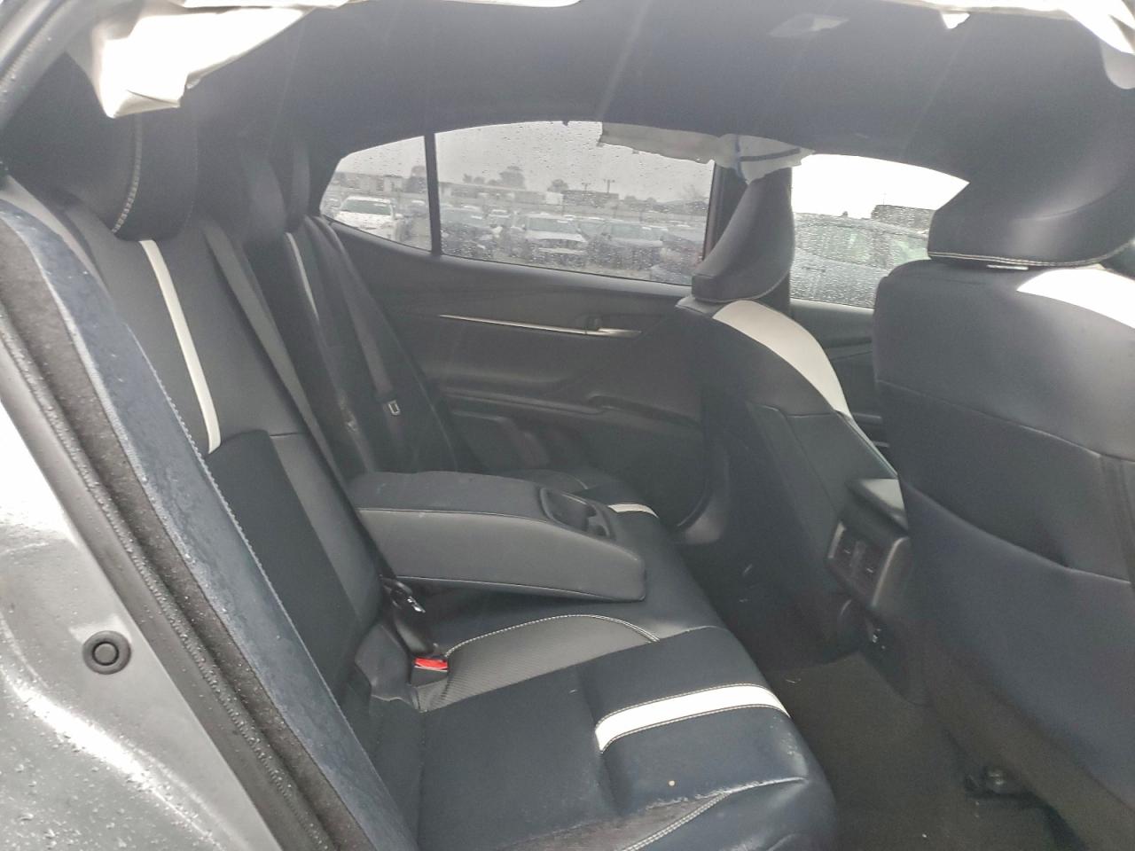2025 TOYOTA CAMRY XSE photo 10
