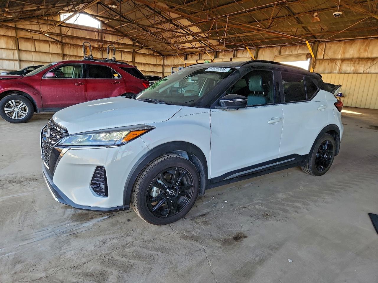 2022 NISSAN KICKS