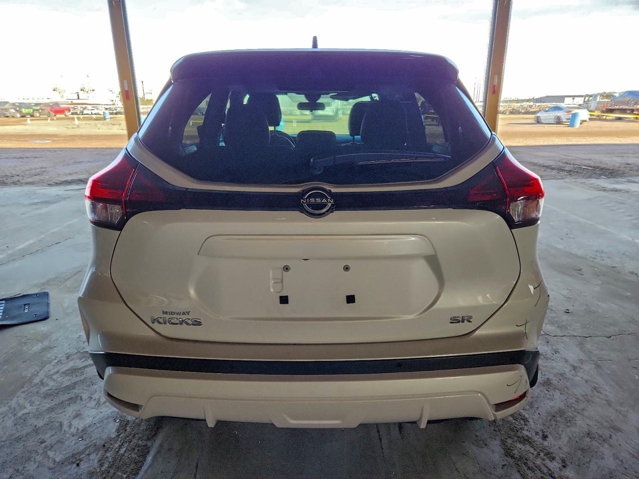 2022 NISSAN KICKS SR photo 6