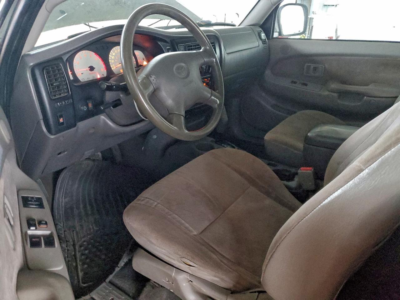 2004 TOYOTA TACOMA XTRACAB PRERUNNER photo 8