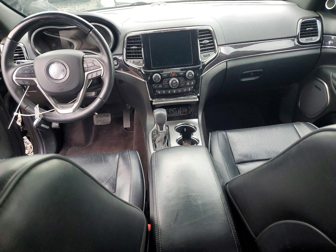 2019 JEEP GRAND CHEROKEE OVERLAND photo 8